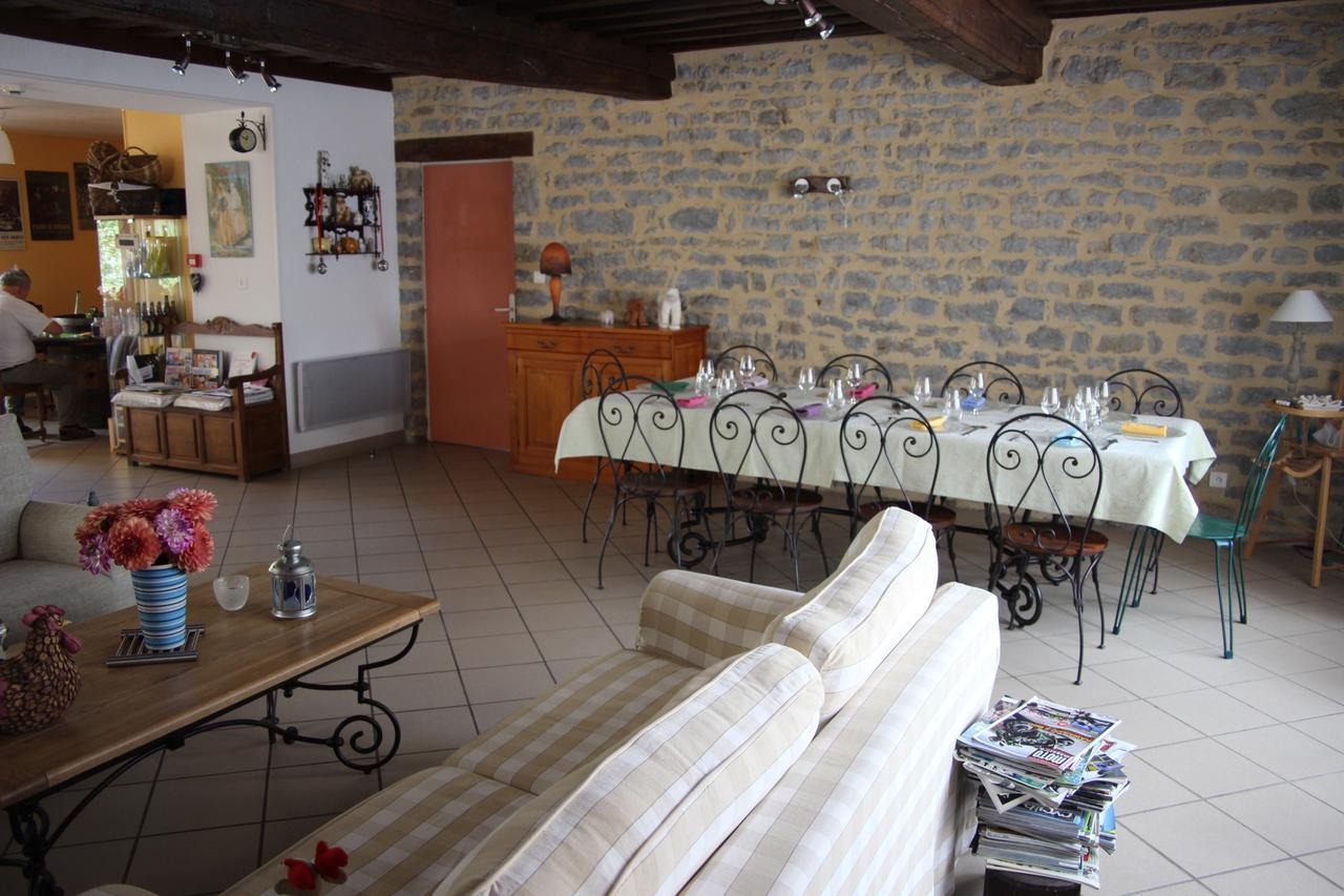 Au Rendez Vous De L'Auxois B&B Essey Экстерьер фото